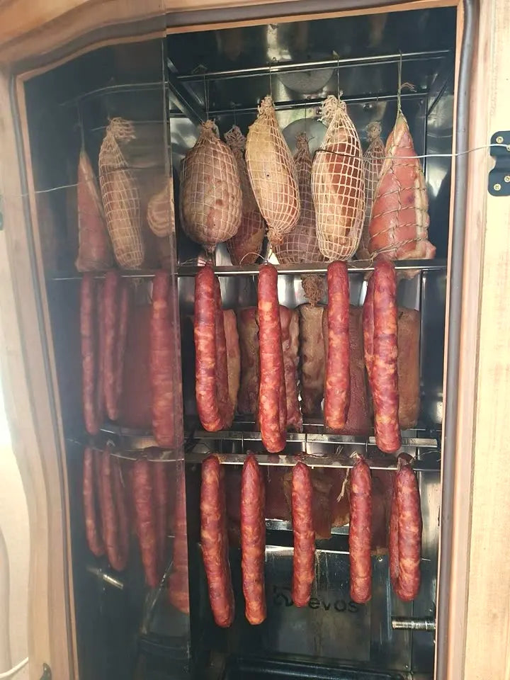 Volle Beladung – Wurstwaren und Fleisch, Räucherofen DREVOS Classic