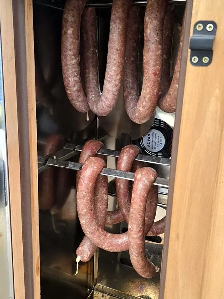 Hausgemachte Würstchen im Räucherofen DREVOS Family