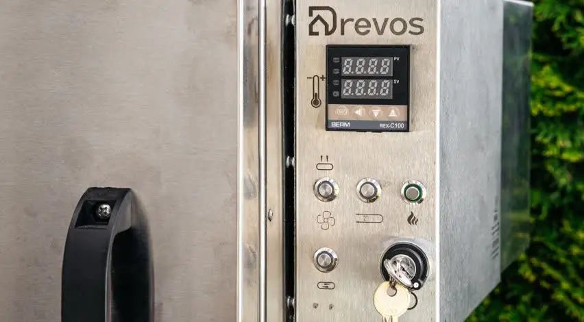 Seitlich herausnehmbare Steuerung DREVOS Smoke Chamber 50 mit Schlüssel und vandalismussicheren Tasten